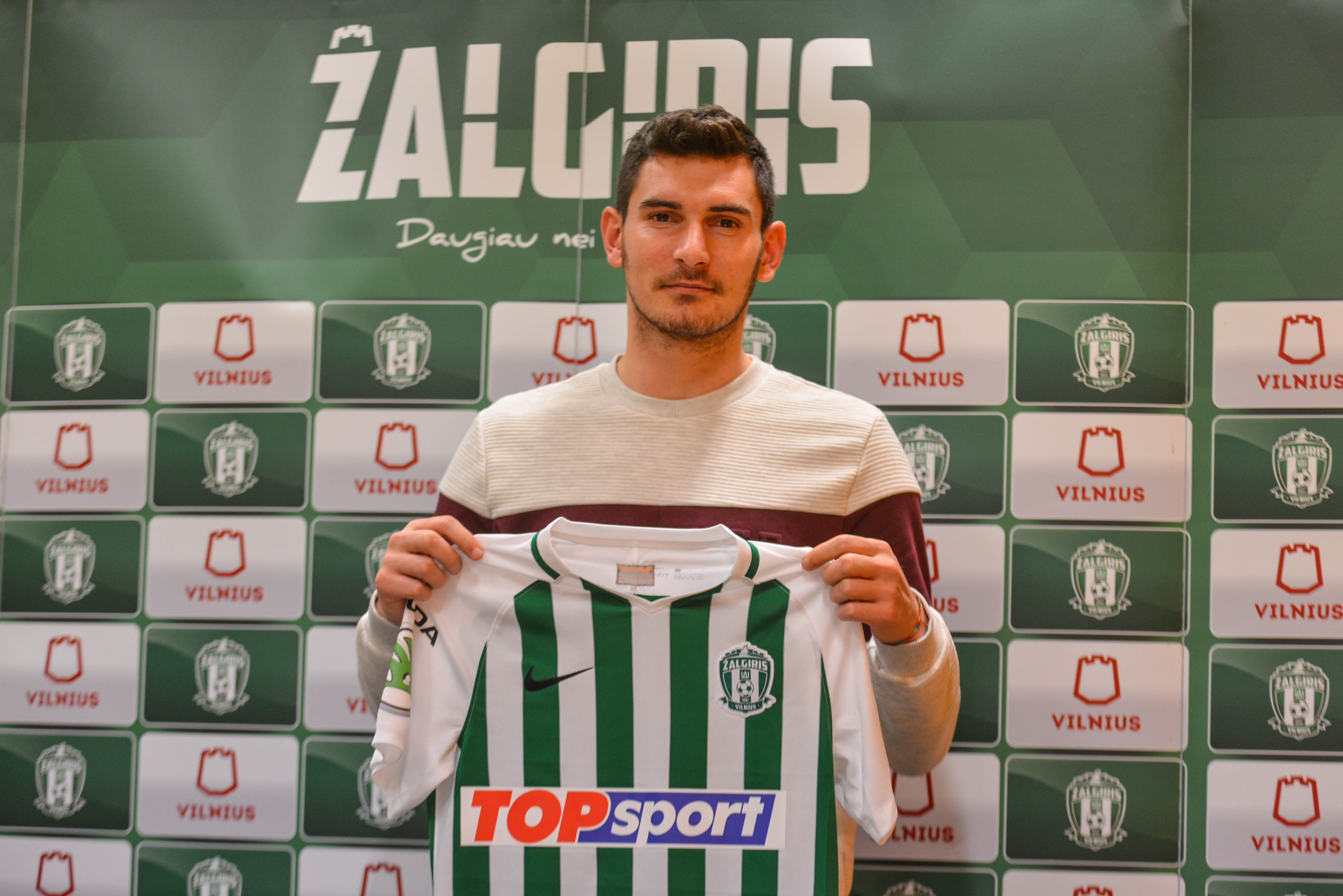 L. Branescu apie savo karjeros pradžią ir susidomėjimą iš Europos futbolo gigantų