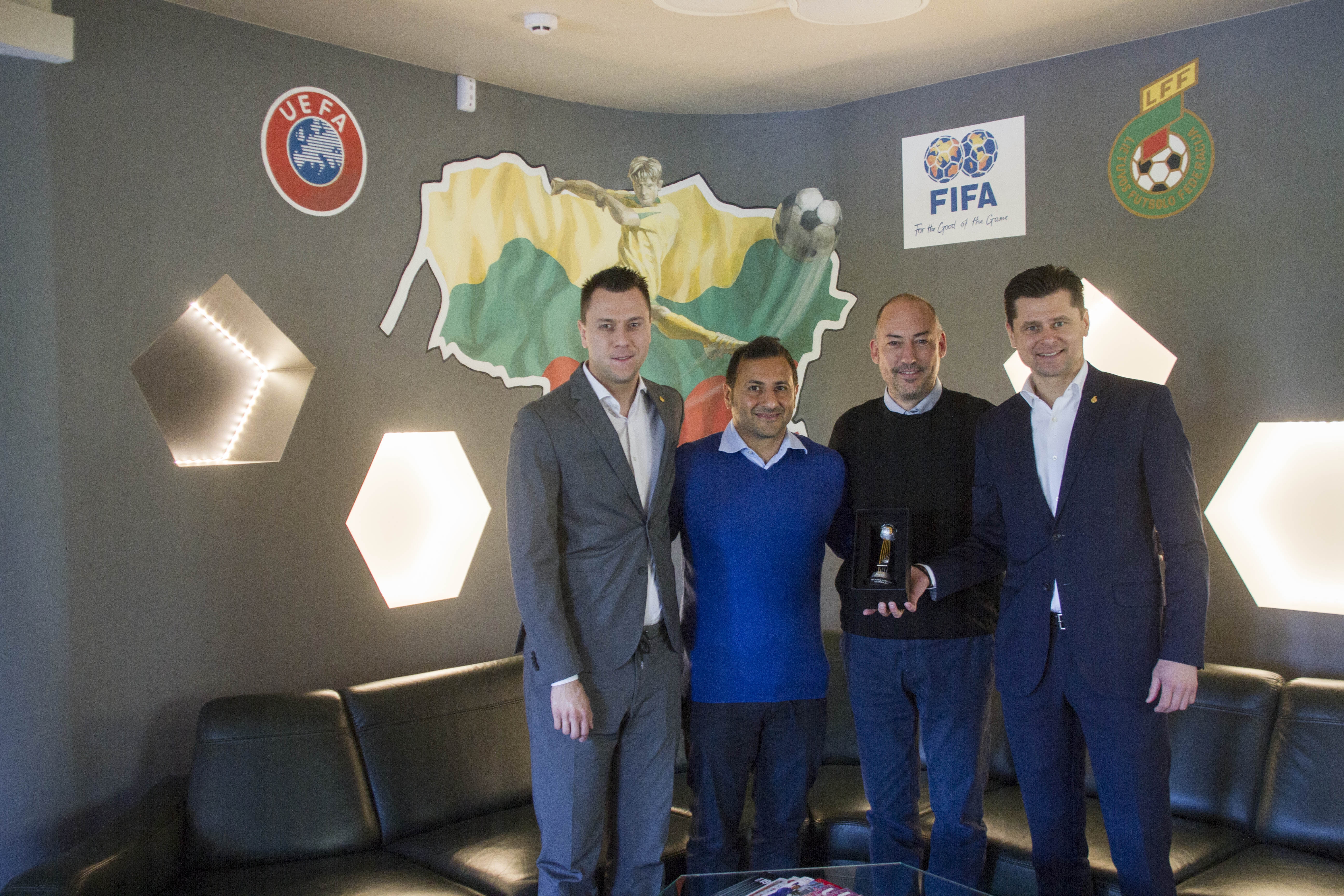 FIFA vadovai liko patenkinti artėjančio pasaulio čempionato arenomis Lietuvoje