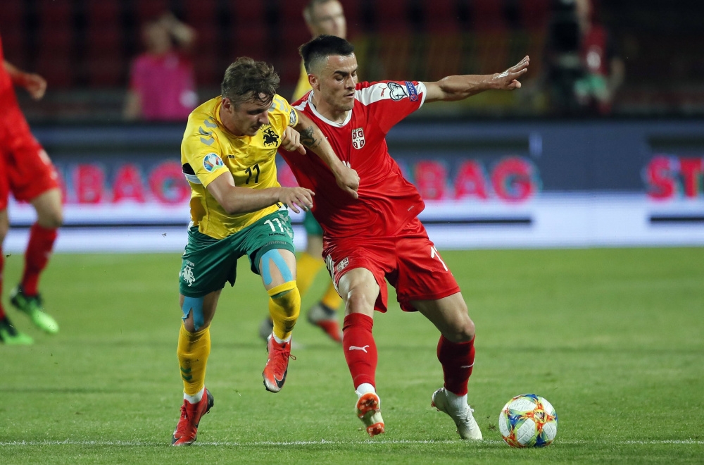 Rankos mostas, geriausiai apibūdinantis Lietuvos futbolo situaciją