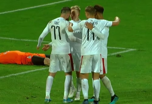 J.Tadičius kibo į atlapus P.Golubickui (VIDEO)