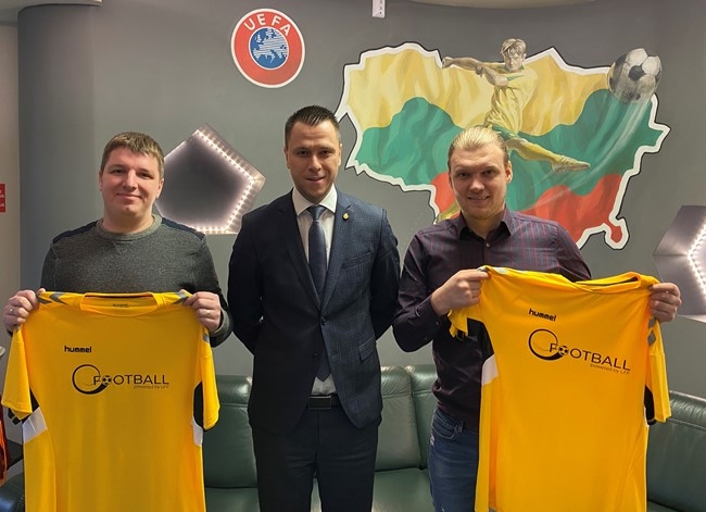 Istorinis pasiekimas: Lietuvos efutbolo rinktinė – tarp stipriausių Europoje