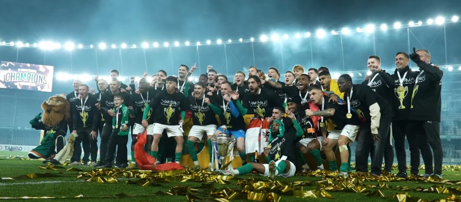 „Kauno Žalgiriui“ buvo įteikta A lygos nugalėtojų taurė 