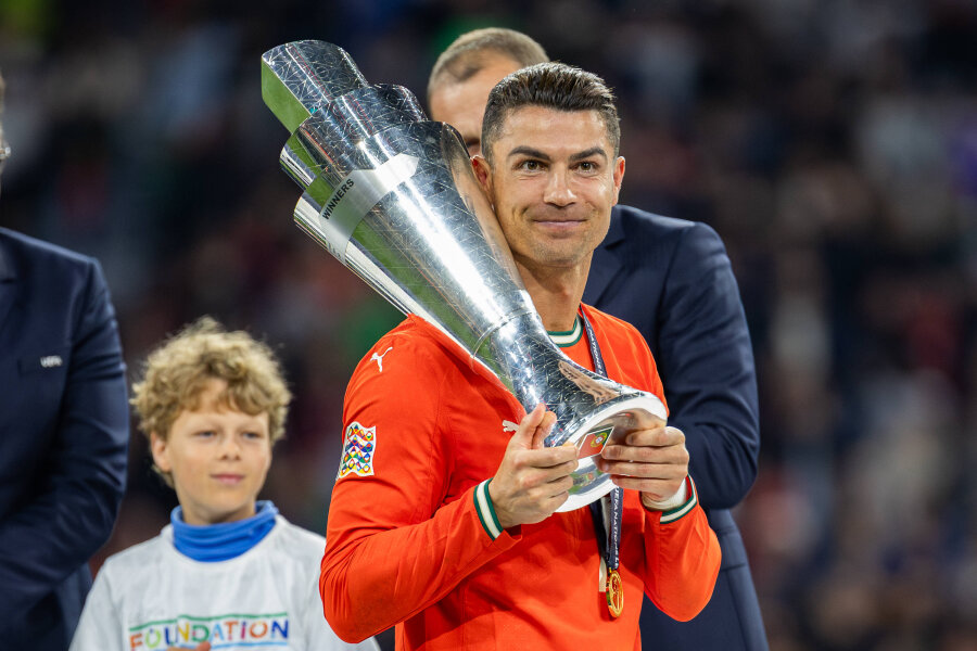 Pasaulio čempionato grupės (II dalis): Mbappe prieš Haalandą, klausimai dėl Ronaldo ir anglų kerštas