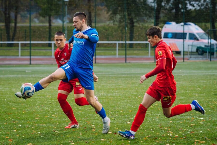 LFF II lyga: dramatiškas lyderių kluptelėjimas savų sirgalių akivaizdoje